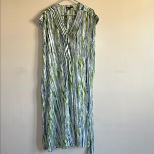 Elegant Maxi Dress with Green and Blue Stripes